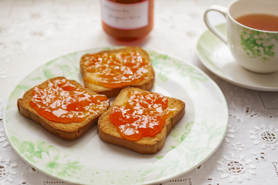 Apricot jam