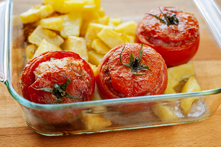 Tomatoes with rice