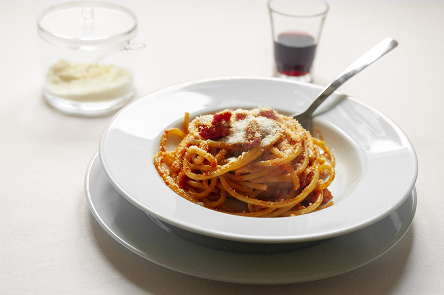 Bucatini all’amatriciana di Zia Silvana