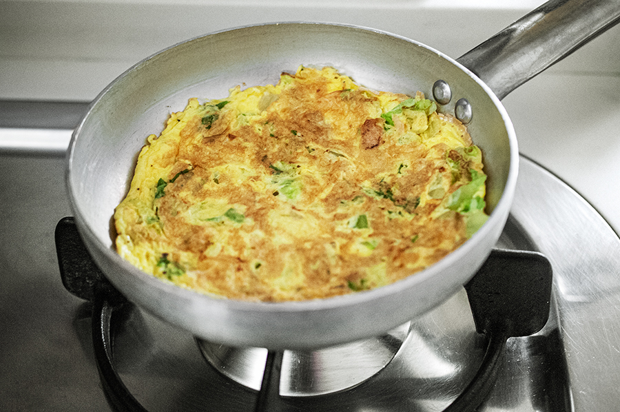 Omelet with romaine lettuce