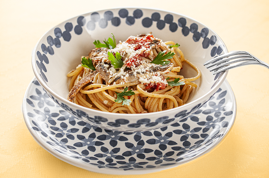 Spaghetti with anchovies and pecorino cheese