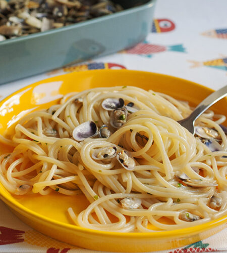 Spaghetti with cockles