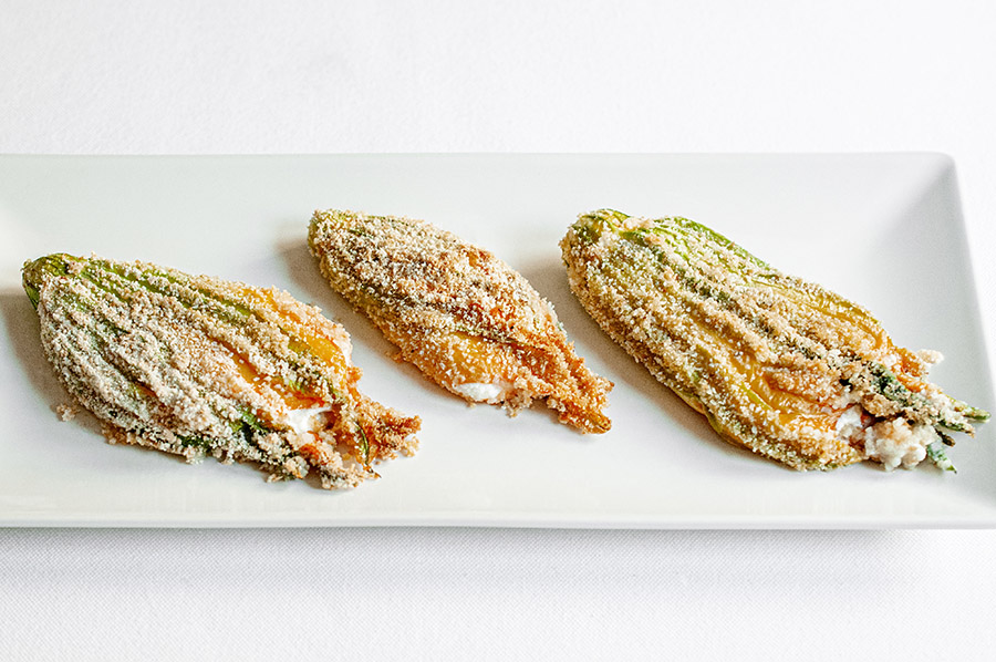 Baked zucchini flowers